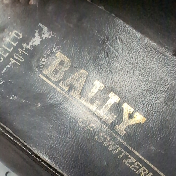 Bally Elegant Black Leather Men's Slip-Ons - Picture 2 of 11